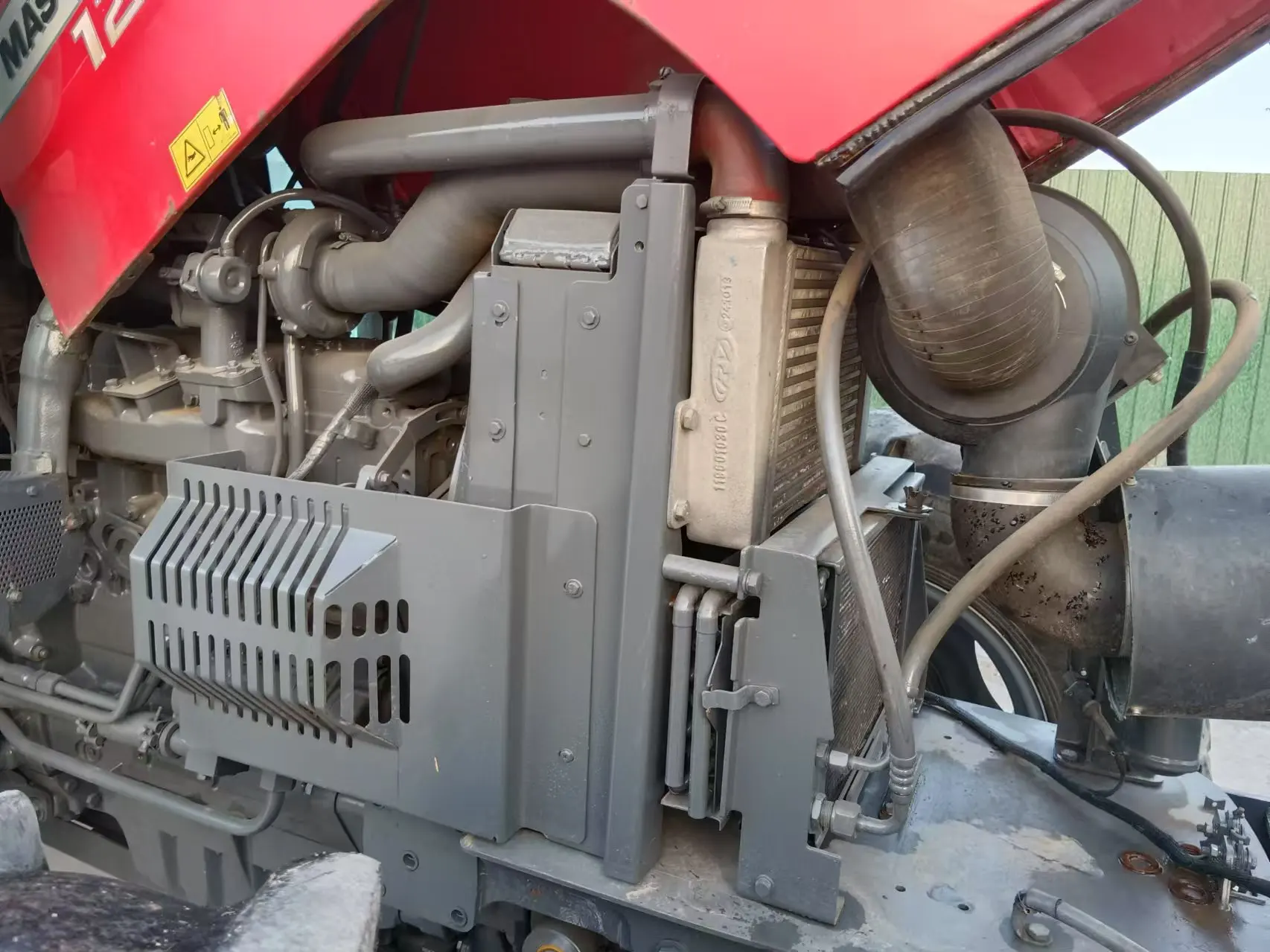 Compact Used Old Massey Ferguson Tractor 120HP 4WD Best Agriculture Tractors in Second Hand Agriculture Price for Sale
