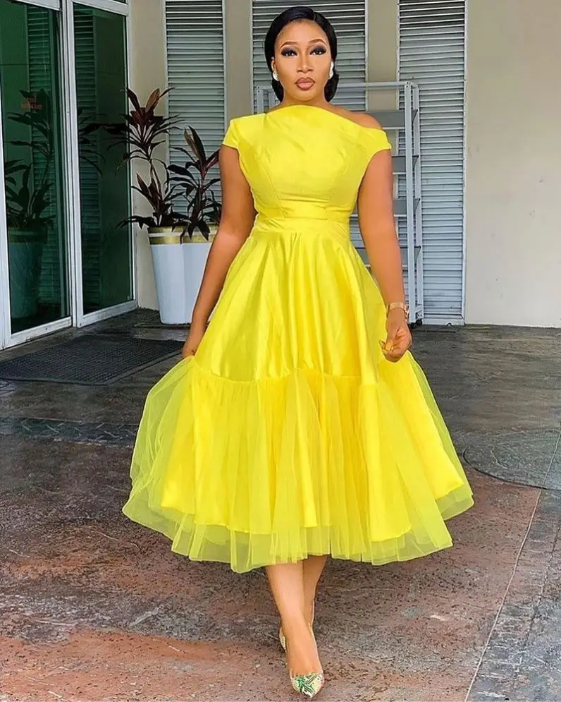 2022 Summer Short Sleeve Cold Shoulder Solid Color Neon Yellow Slim Fit Mid-waist Plus Size Ruffle Mesh Casual Dress