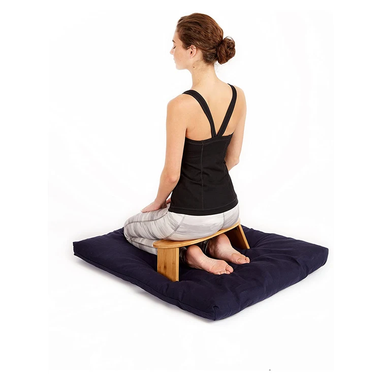 Эргономичная складная скамейка из натурального бамбука с складными ножками