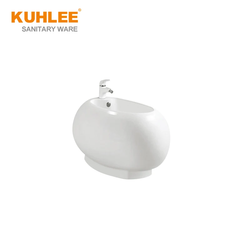Egg Shape Sanitary Ware Suite White One Piece Toilet Bowl Bathroom Set With Bidet With Sink
