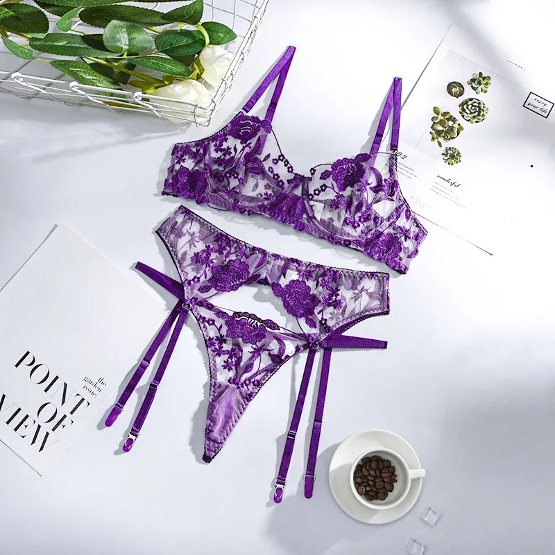 Floral Lace Three-Piece Lingerie Set – La Boutique Dacula
