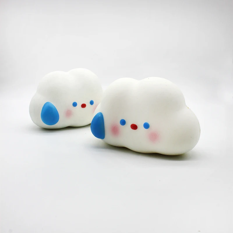 mochiページ My/Mochi Strawberry Mochi Ice Cream 1.5 oz. 6-Pack - 12/Case