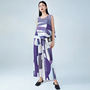 Miyake Pleated Chic Two-Piece Set Loose Sleeveless Geometric T-Shirt Top and Casual Straight Pants