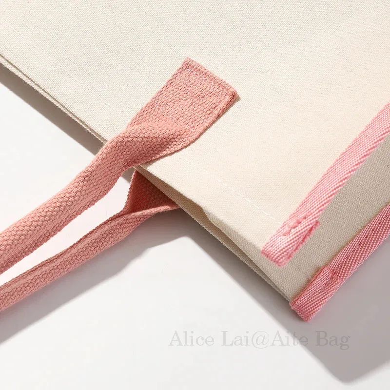 Red Christmas Decorations Gifts Canvas Multi-Colorful Shoulder Tote Bag High Aesthetic Value Waterproof Storage Travel factory