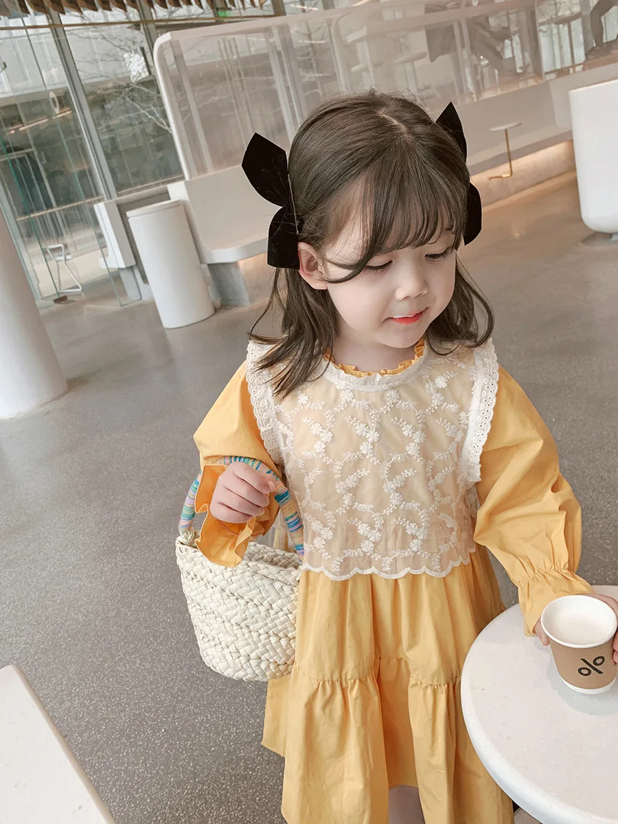 Vestido De Encaje De Manga Larga Para Chica,Bonito Vestido Amarillo De  Estilo Coreano 2-6t,Primavera 2021 - Buy Niño Niña Vestido De  Invierno,Niños Chica Negro Patchwork Verde De Encaje Vestido,Elegante  Túnica 2-7t Product