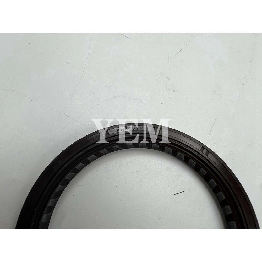 Stock Complete SD33 Crankshaft Rear Oil Seal AH3732P for Nissan Repair Kit