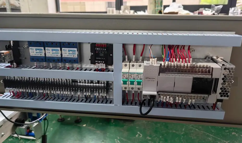 Машина для упаковки подушек автоматическая машина пиццы хлебный торт бисквитная