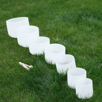 White Crystal Quartz Sound Healing Bowls Set for Industrial Yoga Meditation and Sound Therapy Practice