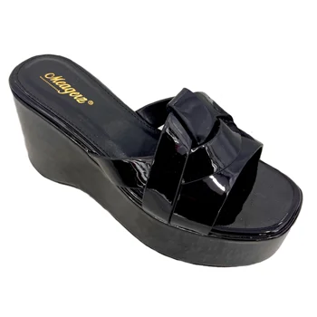 Summer New Wholesale Slippers Women's Outdoor Soft-faced Casual Sandals