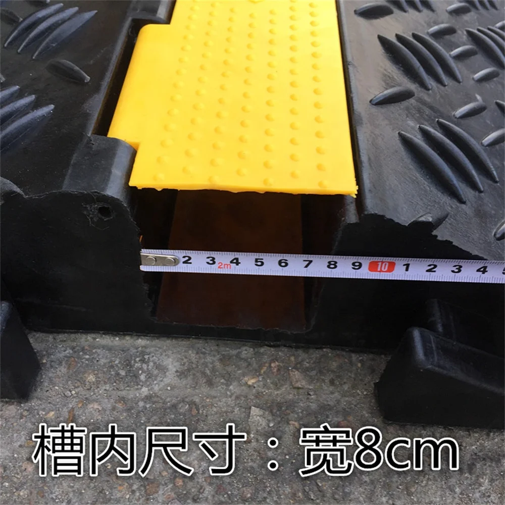 Ramp Side Protector Customised Rubber Ramp Protector with PVC Yellow Lid Outdoor Floor ...