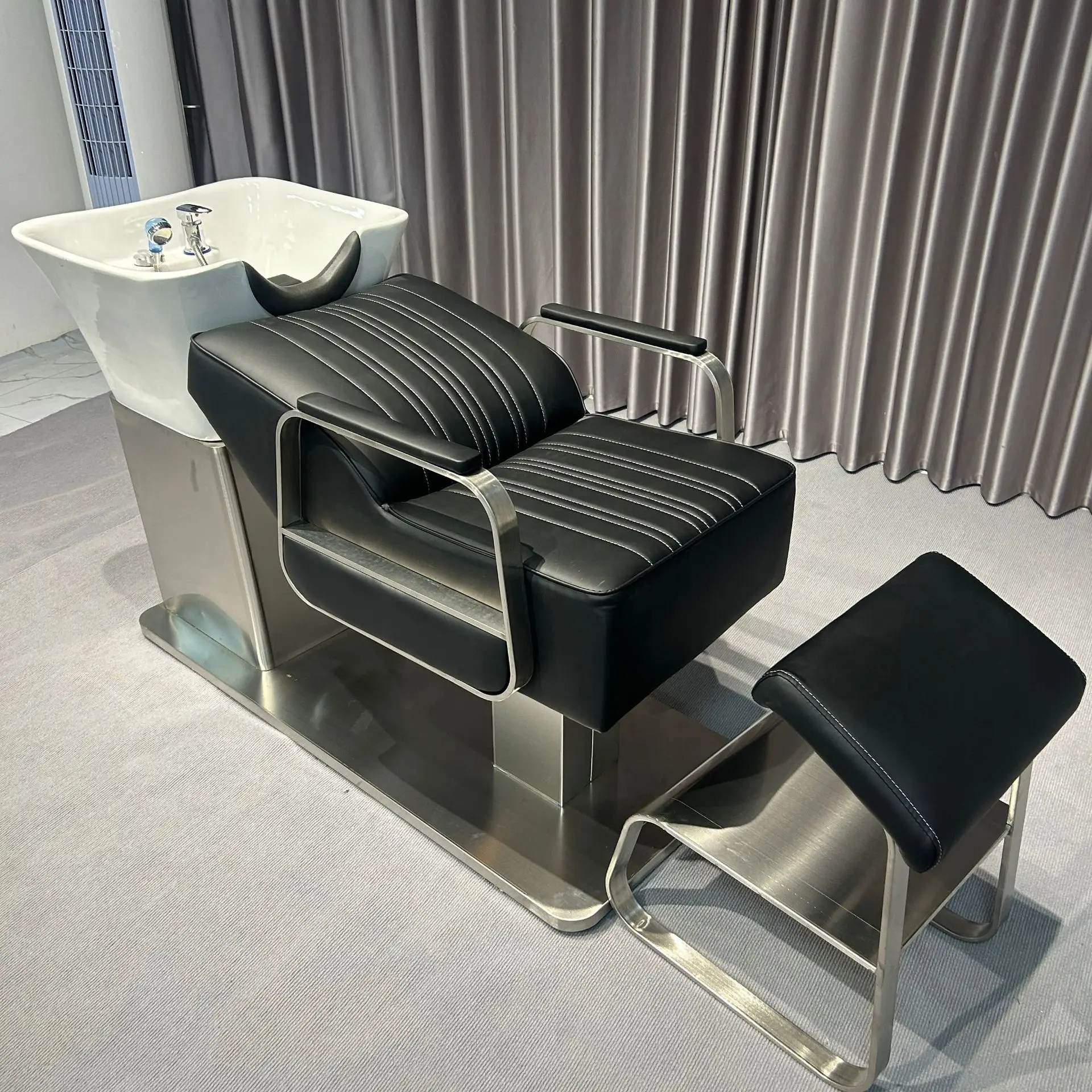 Portable Hair Salon Shampoo Chair With Water Tank Customizable
