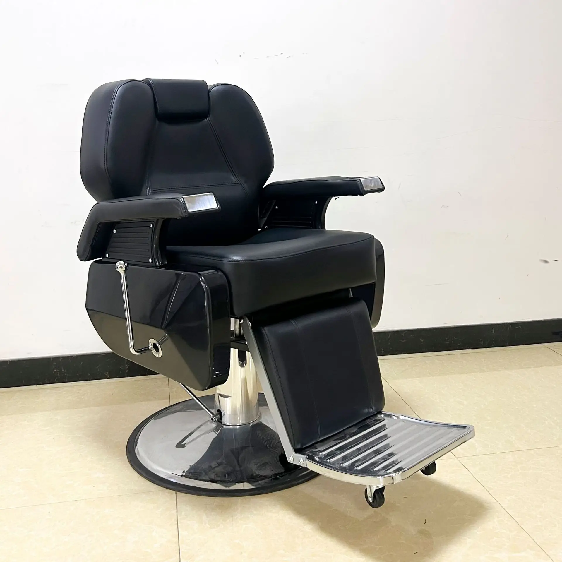 Hydraulic Barber Chair with 360° Rotation Reclining Salon