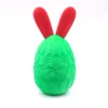 Huevos de Pascua-huevo de conejo-huevo verde-oreja roja