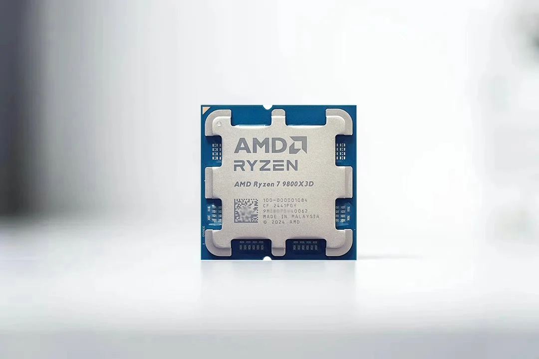 AMD Ryzen 7 9800X3D - 8-Core Gaming CPU with 4.7 Ghz