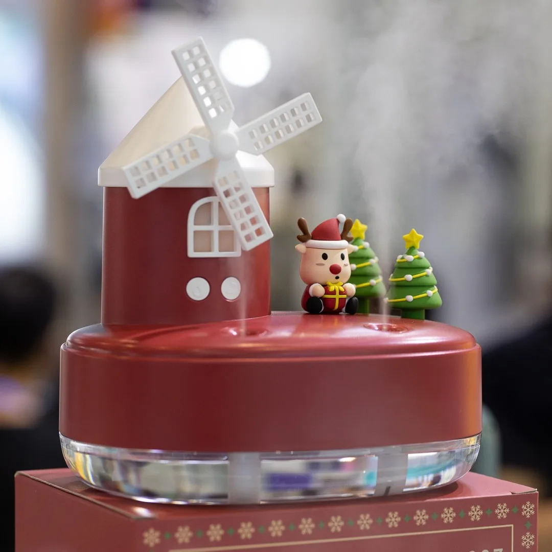 Christmas Music Box Humidifier Revolving Cute Aroma Oil Diffuser Ultrasonic Desk Humidifier With Night Light