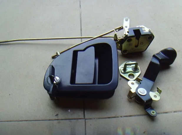 Kobeico Cabin Door Lock with Key for SK200-6 Excavator