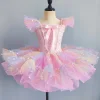 Pink-maple leaf