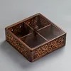 Caja de almacenamiento cuadrada de madera de nogal.