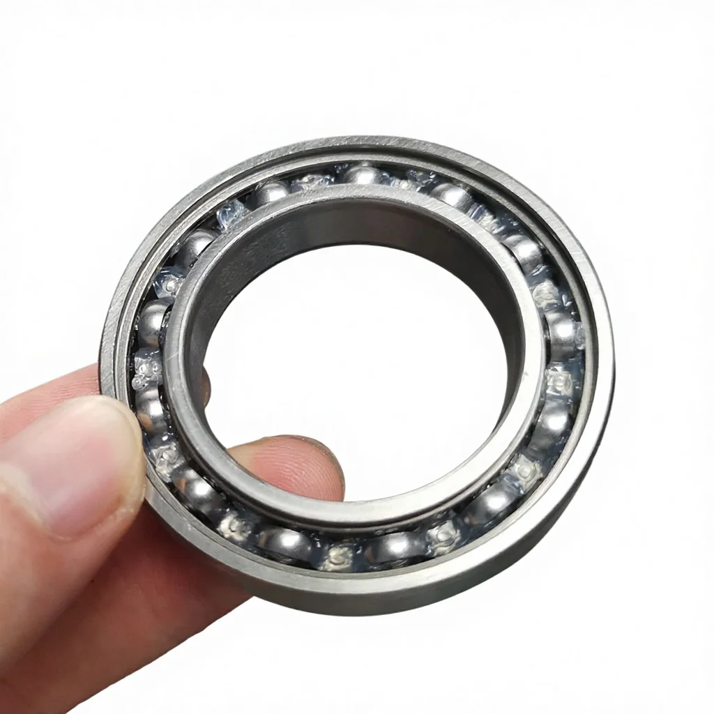 6930 61930 M Size 150x210x28 mm HXHV Thin Deep Groove Ball Bearing