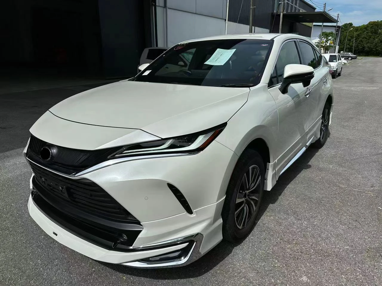 Hot Selling High Quality Body Kit for Toyota Harrier 2021  Car Bumper Front Bumper Rear Bumper Side Skirt Body