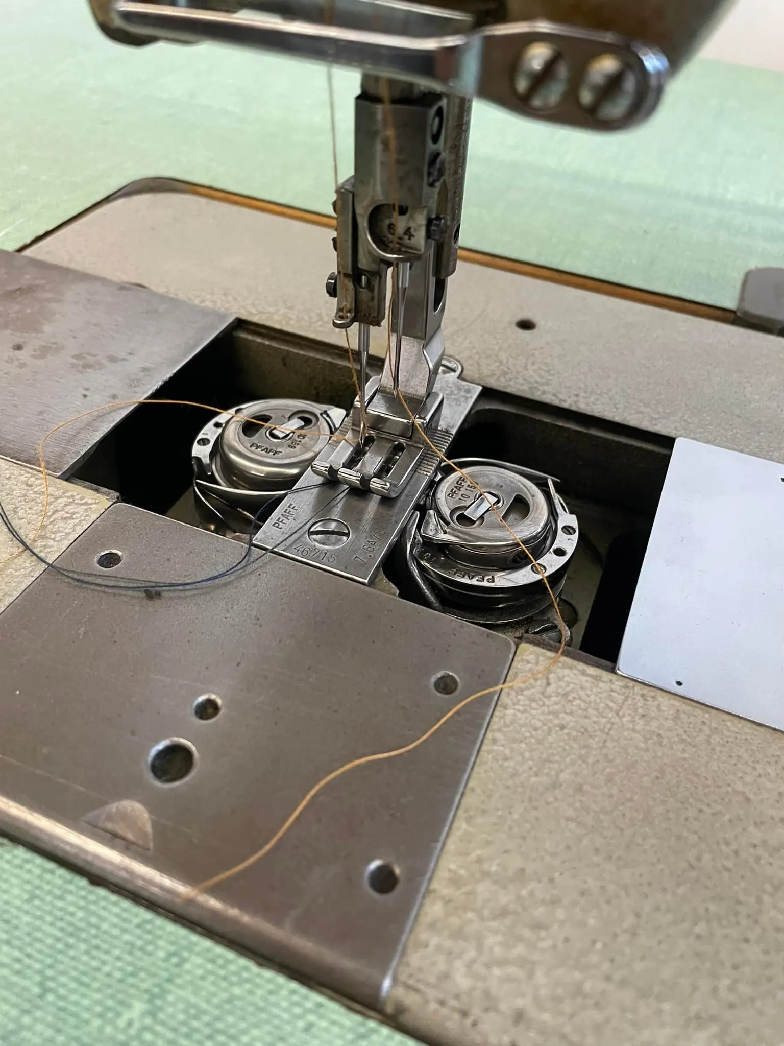 中古 PFAFF 142-720/01 工業用ミシン 2本針 電子式 2年保証