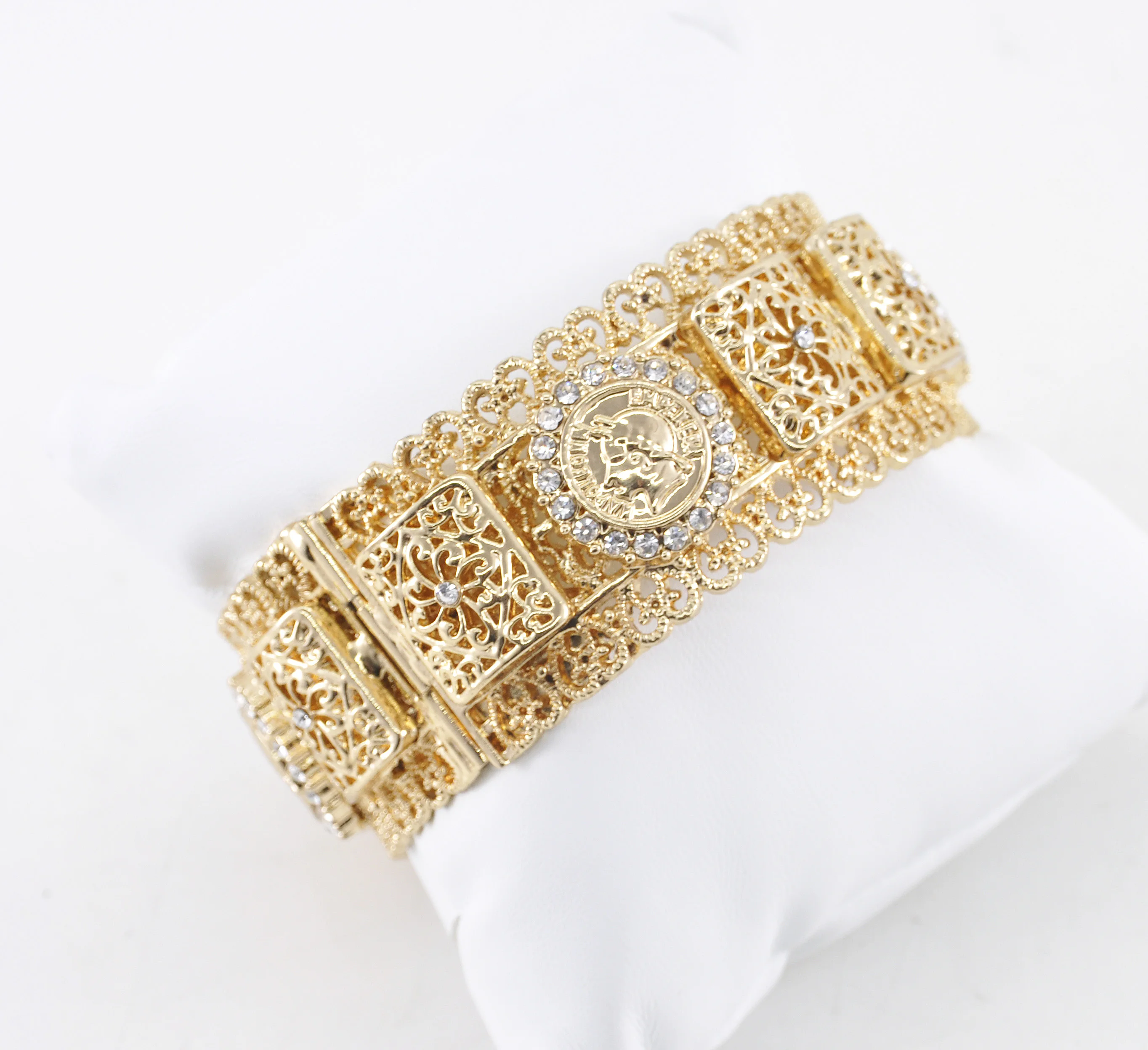 Shreeji Jewellers Designer Gold Bracelet for Man, Packaging Type: Box at Rs  3050 in Surat