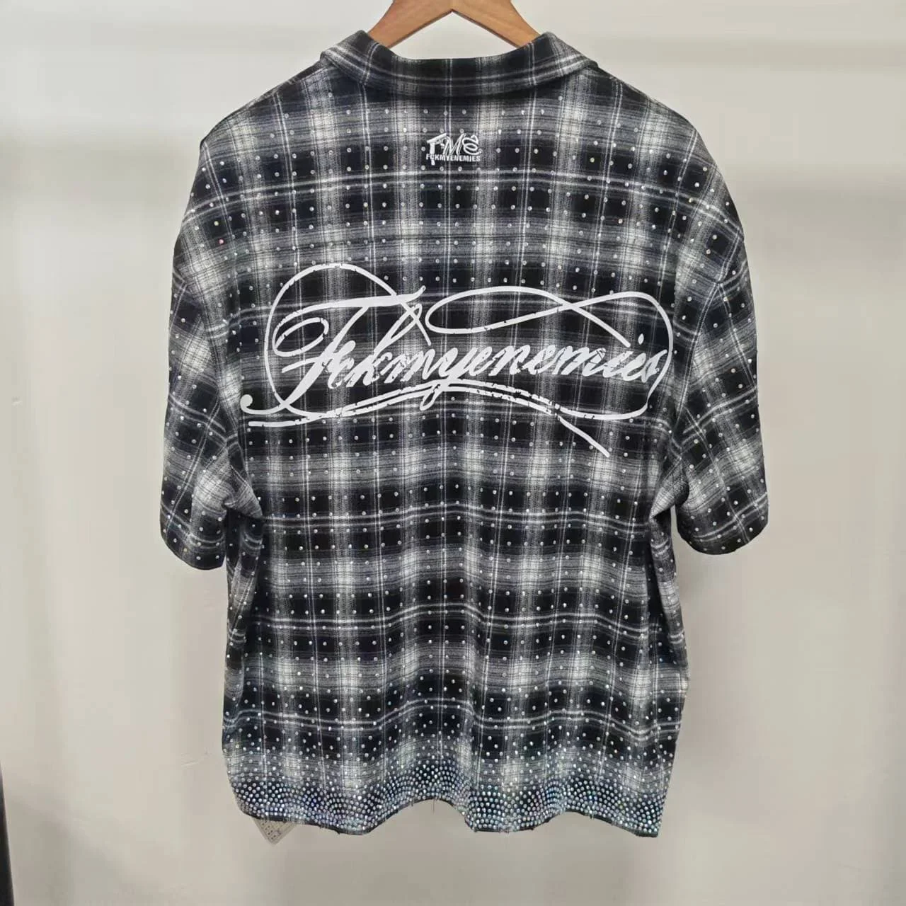 Wholesale Custom Logo Black Plaid Rhinestone Embroidery Oversized Button up Short Sleeve Streetwear Summer Wear Men Shirts gallery 2