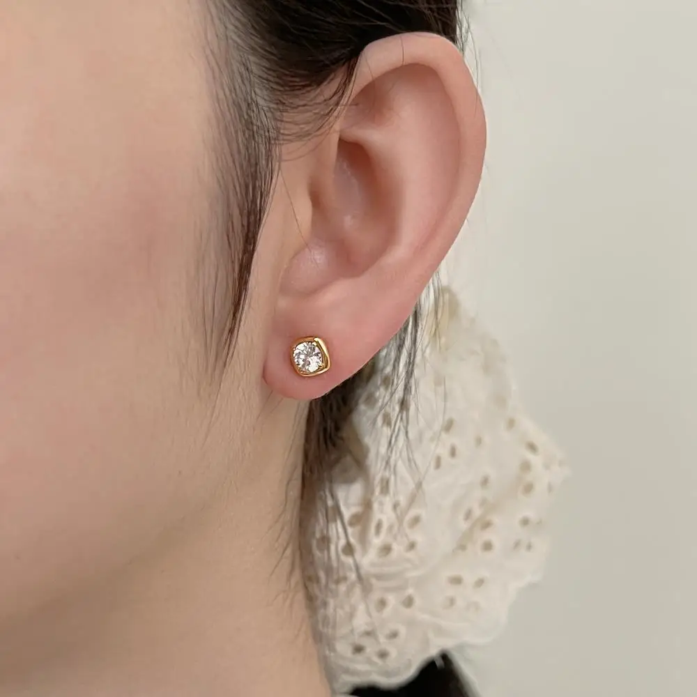 KAKODIY Luxury Gold Plated Earrings 925 Sterling Silver Fine Jewelry Square Stud Earrings detail 3