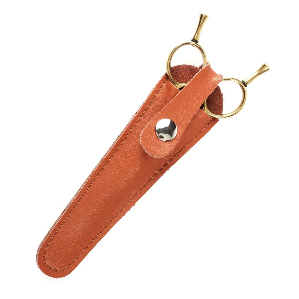 Utensili Per Barbiere D'annata, Forbici Per Parrucchiere Pericolose, Pennello Per Rasare Il Pettine Legno Bianco Di Fondale Piano Image166599934 - Foto 13