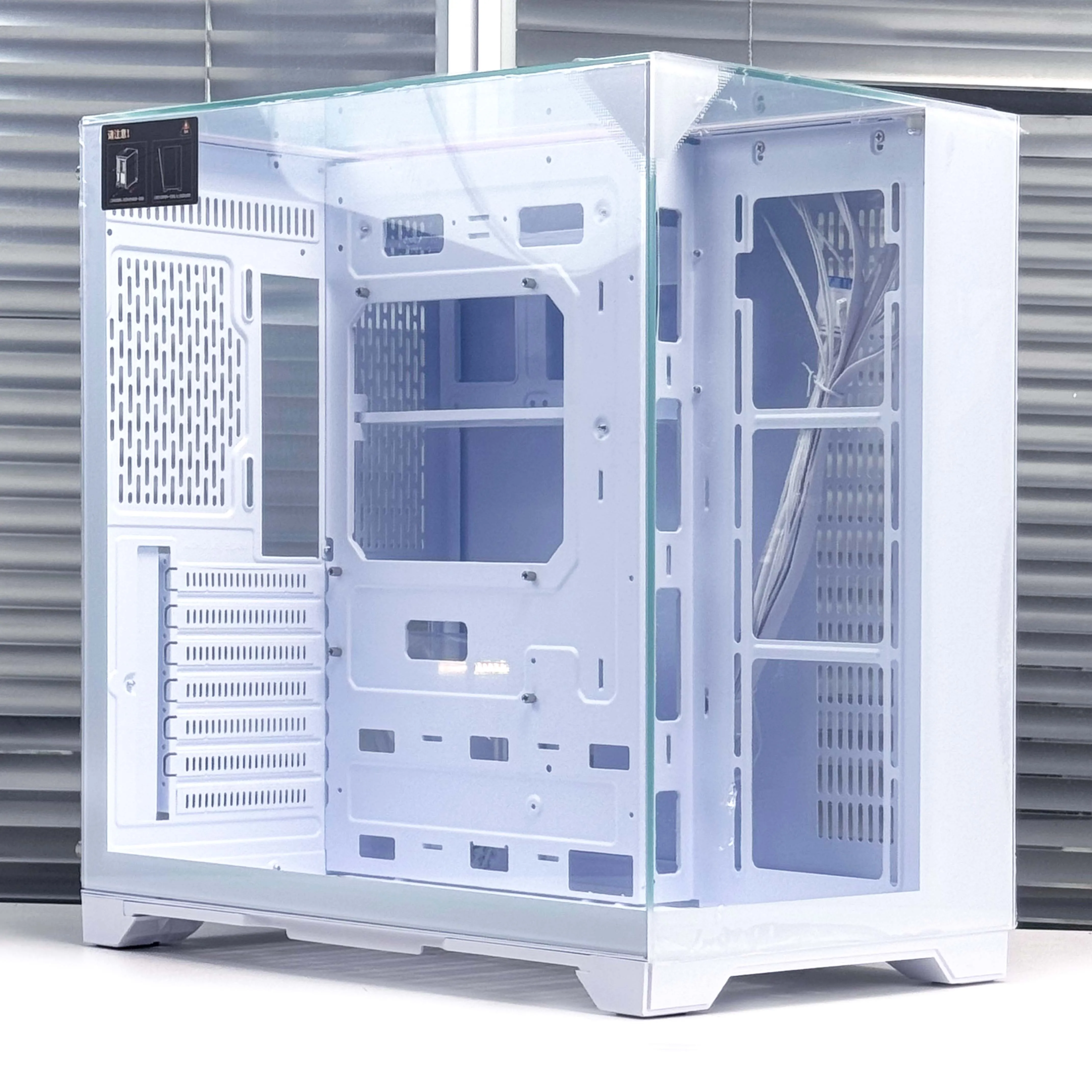 OEM/ODM S3 Zoro Customized Animation Cool ATX Motherboard Customizable Gaming Mid Tower aperçu 3