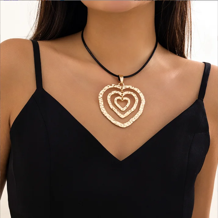 Punk Big Heart Pendant Necklace - Fashion Statement Jewelry