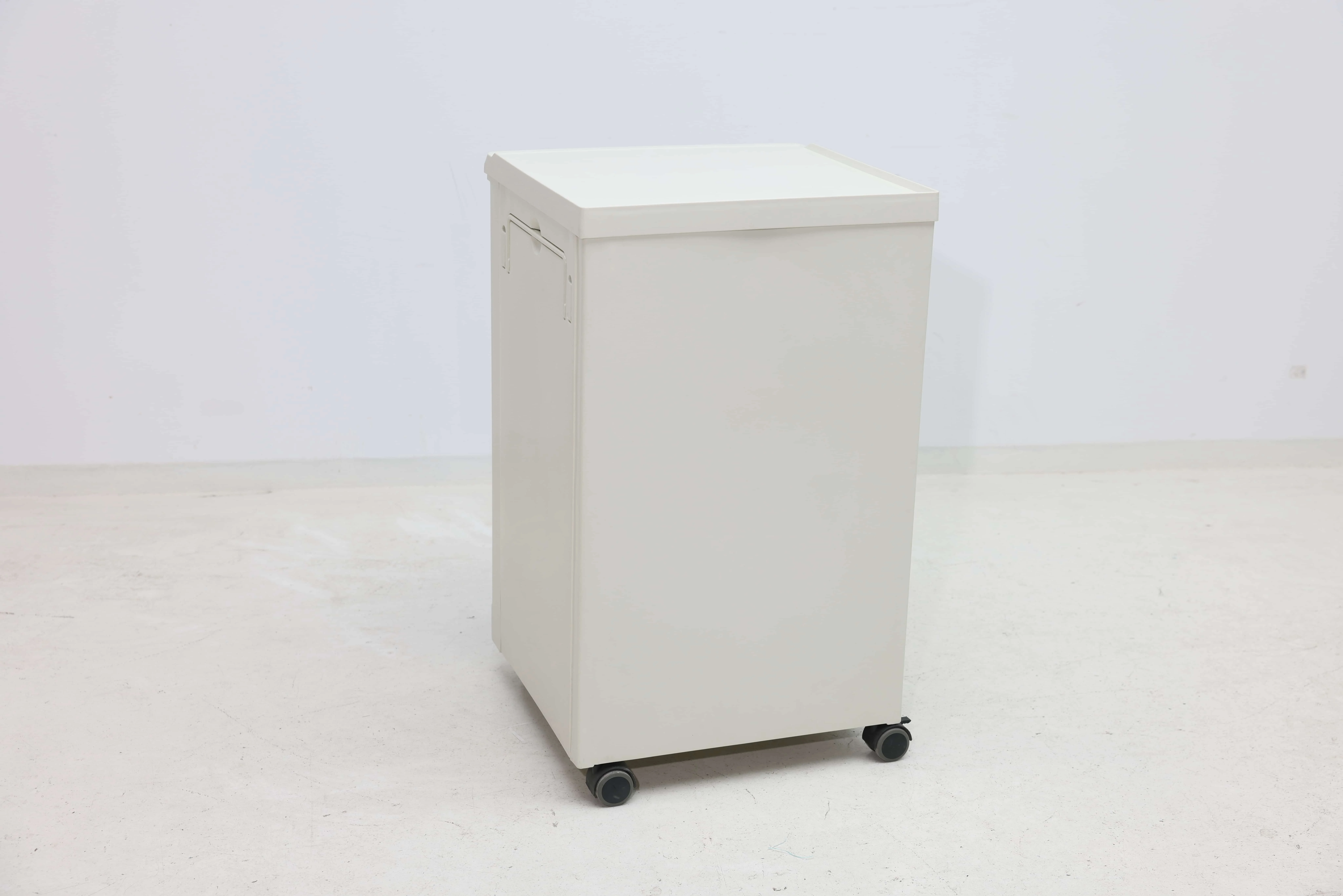 Modern ABS Thermal Retention Patient Cabinet with Insulated Thermos Zone & Hydration Support for Hospital School Dining Use 5