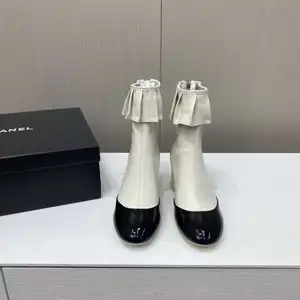 High Quality Womens Autumn Winter Mountaineering Shoes Trendy Luxury Design Non Slip PVC Midsole for Outdoor Adventures