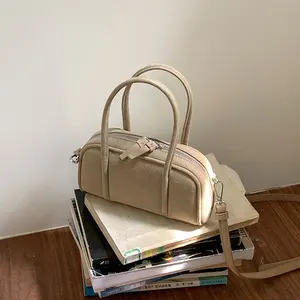 Manufacturer Custom High Quality Woman Trending Crossbody Bags New Small Trendy Suede Women'S Handbag