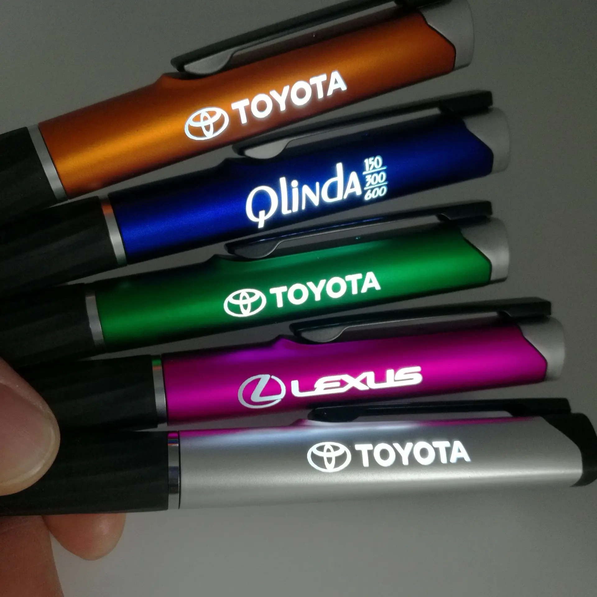 Рекламная Роскошная светодиодная ручка с лазерным логотипом пластиковый шариковый баннер шариковая