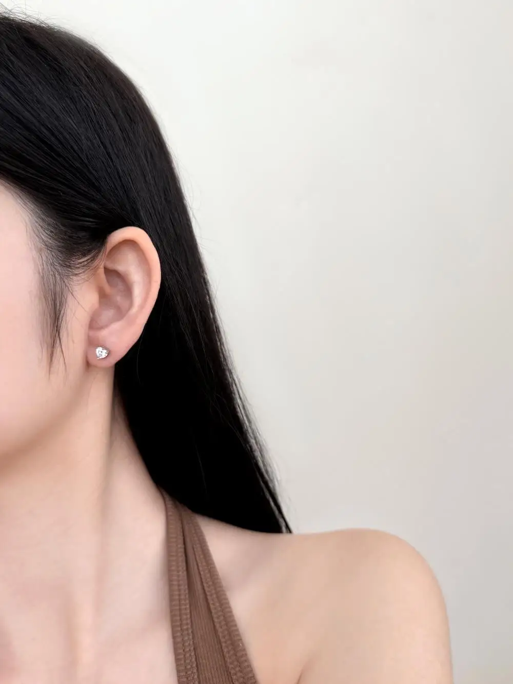 KAKODIY Luxury Jewelry Earrings 18K Gold Plate Sterling Silver 925 Sterling Silver Heart Stud Earrings 5A Cubic Zirconia Earrings detail 2