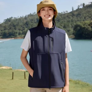 Custom Winter Softshell Vest Men Windproof Lightweight Outdoor Hiking Utility Gilet Zipper Pockets Functional Sleeveless Safari