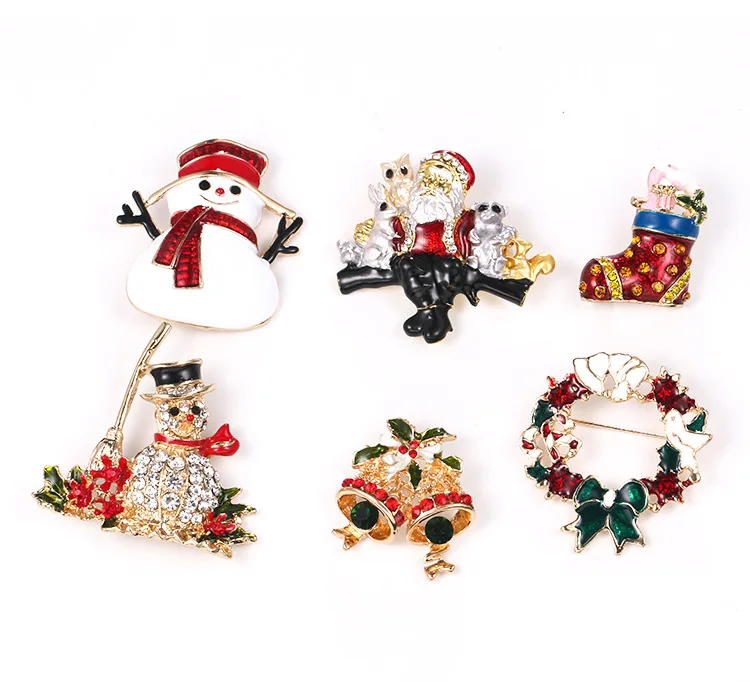 Spilla Natalizia A Forma Di Albero Di Natale Con Macchina Rossa – Accessorio Festivo Regalo