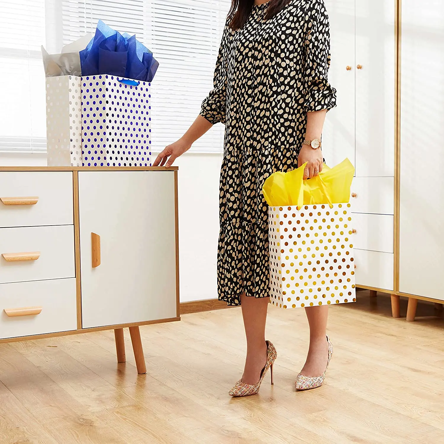 Роскошный подарочный бумажный пакет для покупок с ручкой с матовой отделкой и логотипом на заказ