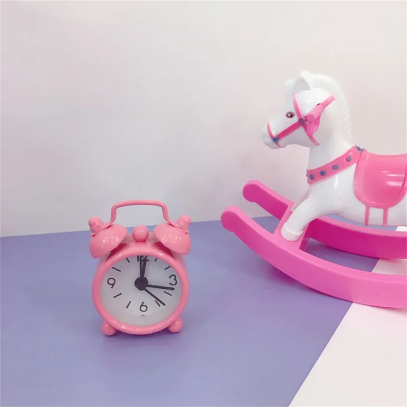 High Quality Smart Loud Alert Digital Snooze Desktop Alarm Clock for Bedside Home Decorative Living Room Student School