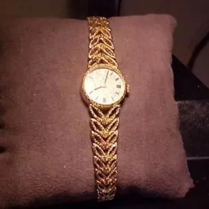 2026 Women's Watch Vintage Gold Luxury Vintage High End Watch Personalized Fashion Hollow Dainty Retro Wristwatch for Ladies