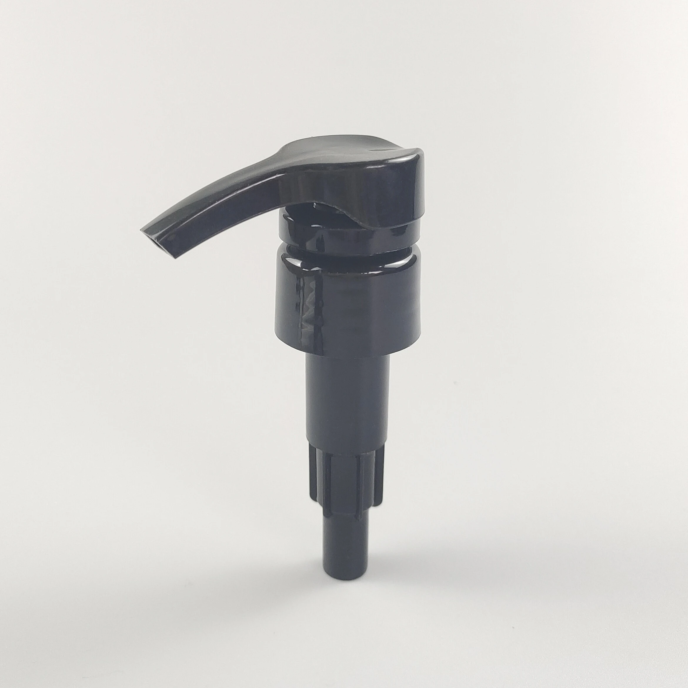 product best selling wholesale plastic 4cc lotion pump in black color with smooth closure soap dispenser-68