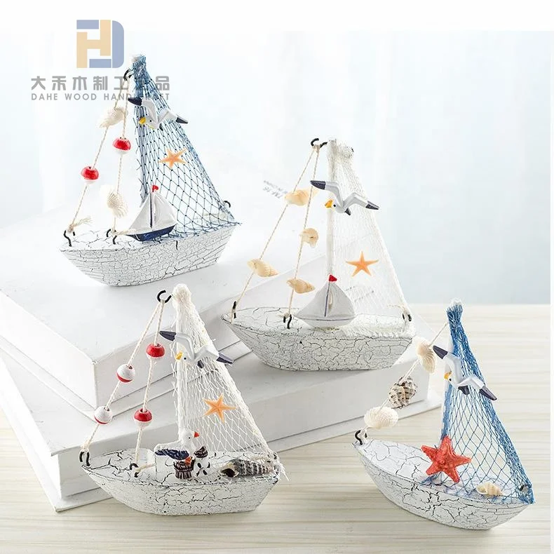 Creative Wooden Sailboat with Crack and Shells Seagulls Decor Mini Wood Sailboats Crafts for Home Room Decoration