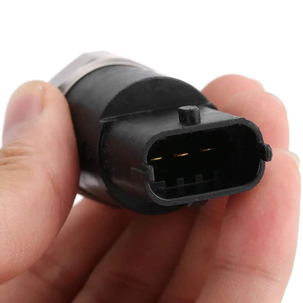 Fuel Rail Pressure Sensor 0281002405 for BMW Good Quality High Pressure Sensor 0281002405 0 281 002 405