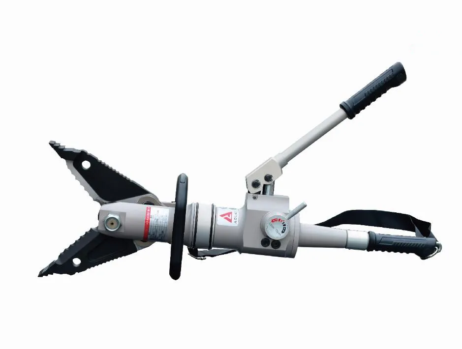 Hydraulic Extrication Combi Tool Integrated with Hand Pump