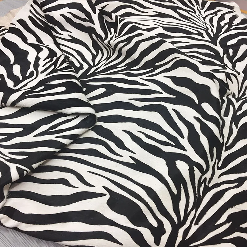 First Layer Cowhide Leather from Tiger Grain Cow Fur Black White Leather Sofa Clothing Luggage Horse Fur for Shoes Furniture