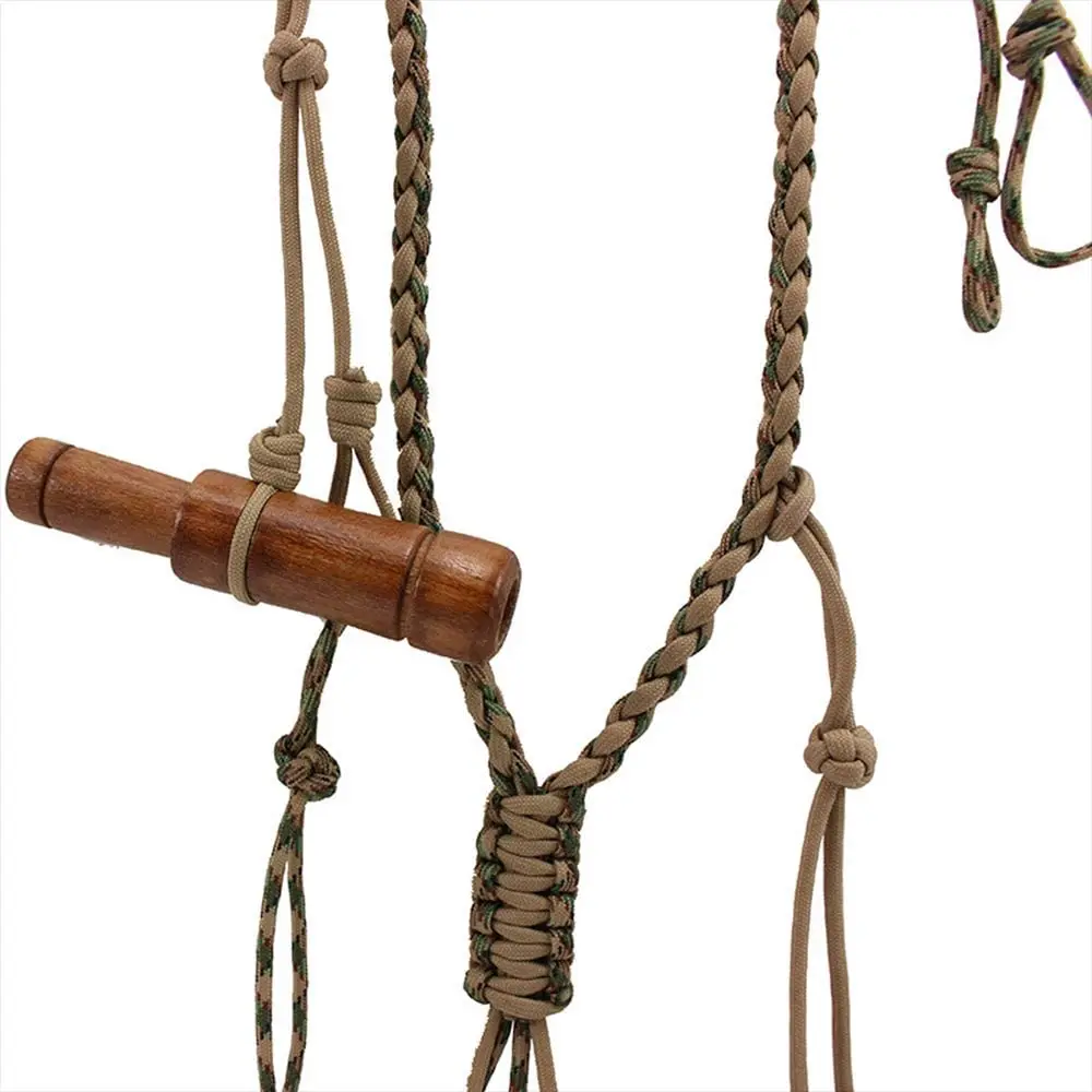 
 Деревянный свисток для охоты с изображением утки  