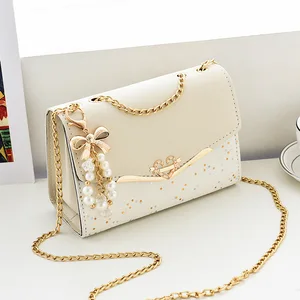 Low Price of Wholesale New Delicate Pendant Shoulder Messenger Bag Adjustable Shoulder Strap