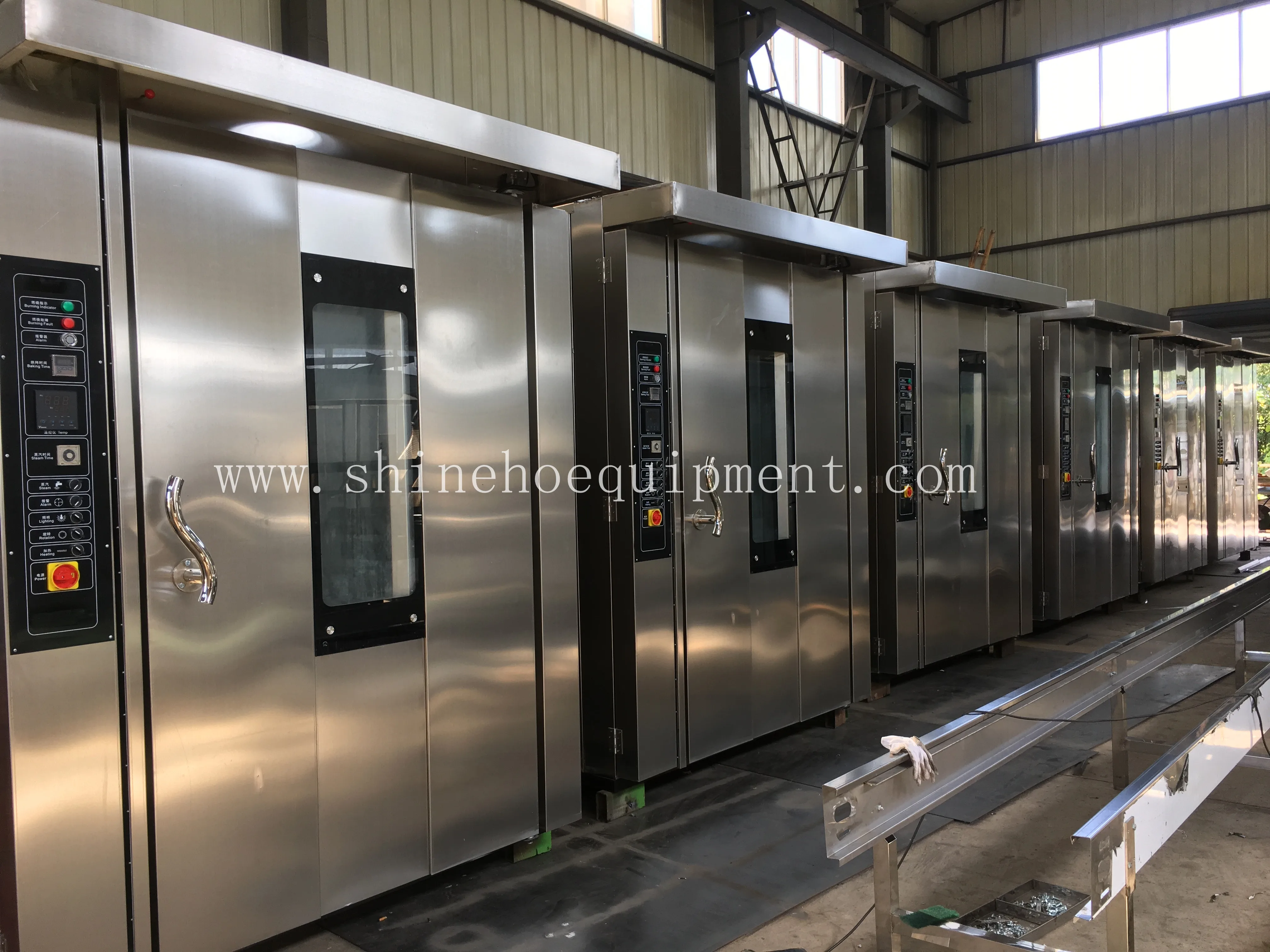 Хлебобулочное оборудование для продажи, Филиппины, простая в использовании Вращающаяся печь, четыре хлебобулочные машины