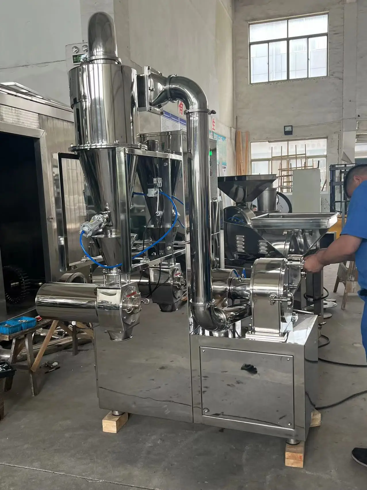 Automatic Hammer Mill Maca Ultra Fine Powder Pulverizer Machine with Water Cooling System